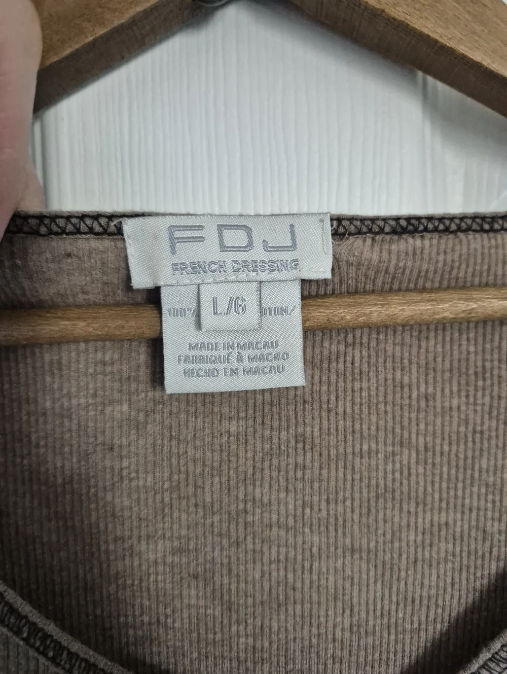 French Dressing 100% Cotton Gem Button Henley - Picture 3 of 4